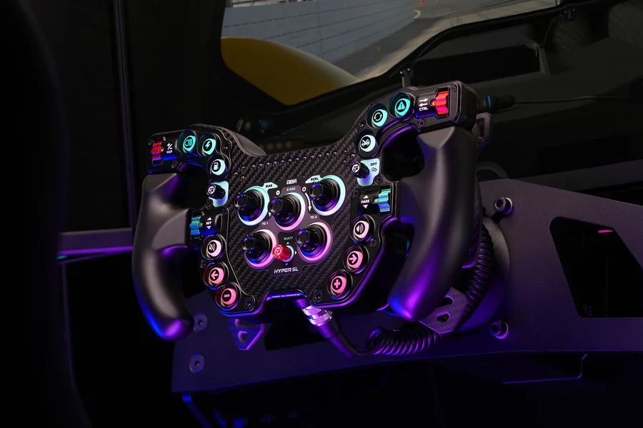 GSI Hyper SL mounted in a cockpit viewed from the front angle