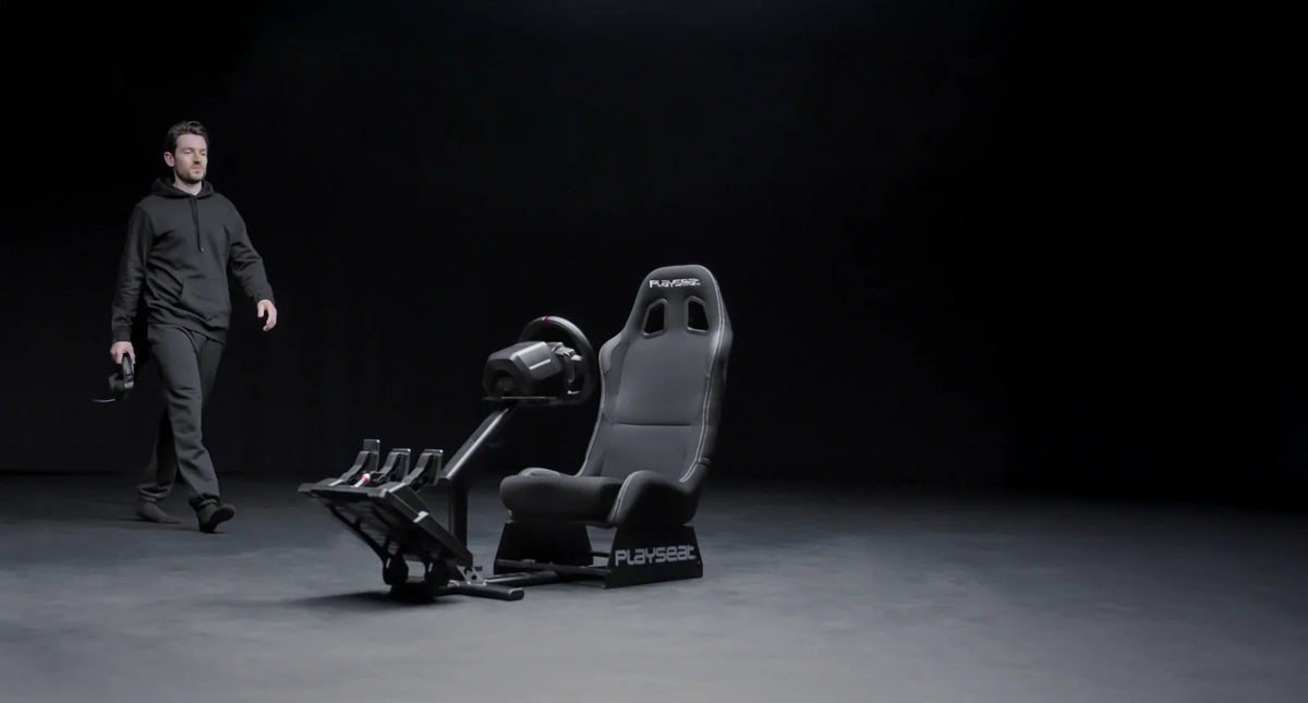 Playseat Evolution Racing Suède i en smidig simracinginstallation