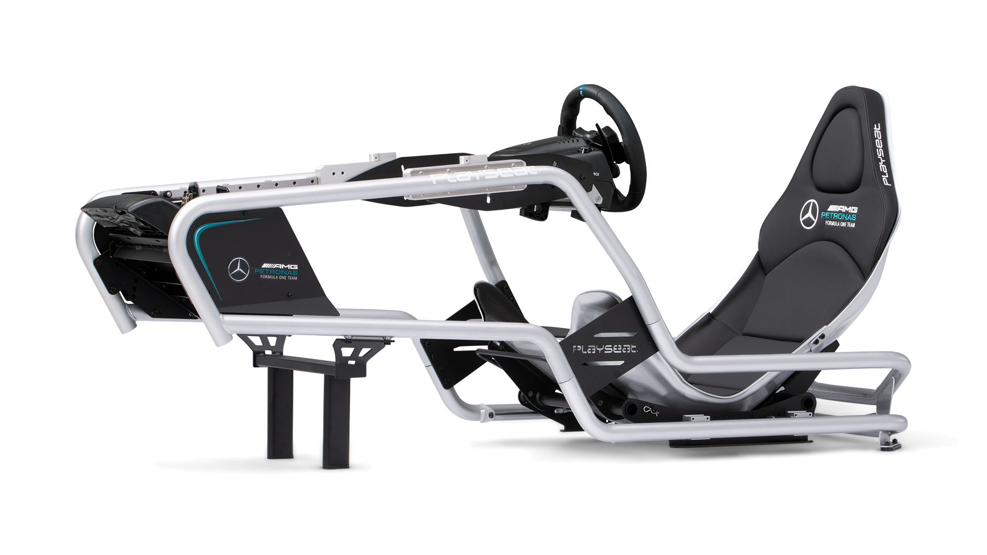 Playseat Formula Intelligence Mercedes-AMG F1 med ratt och pedaler sedd från sidan