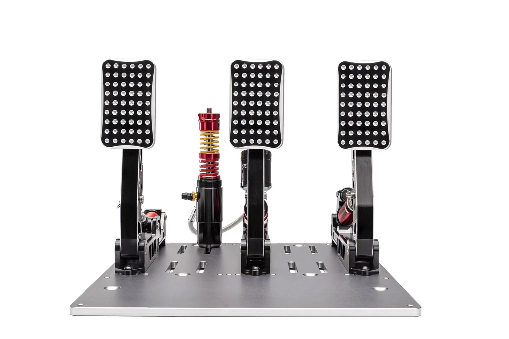 Simagic P2000 hydrauliskt pedalset med gas, broms och koppling framifrån