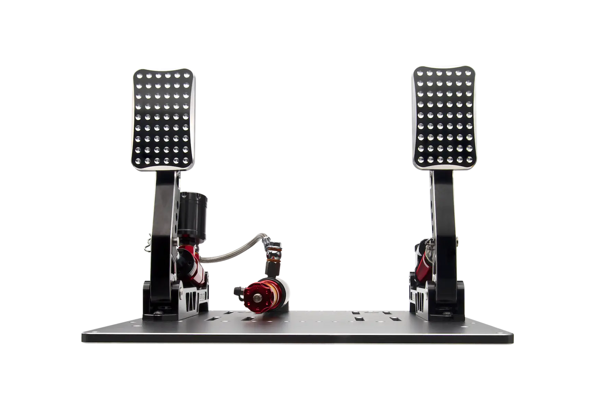 Simagic P2000 hydrauliskt pedalset med gas och broms framifrån